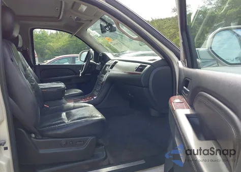 2010 Cadillac Escalade Premium из США, поврежденный, VIN 1GYUCCEF5AR268699